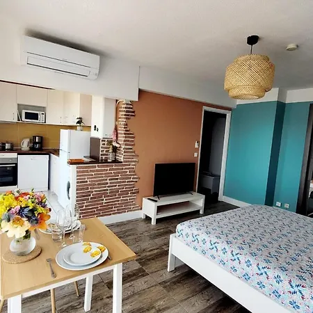 Cozy Pearl With Pool In 아파트